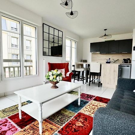 Appartement Des Arts Довил Екстериор снимка