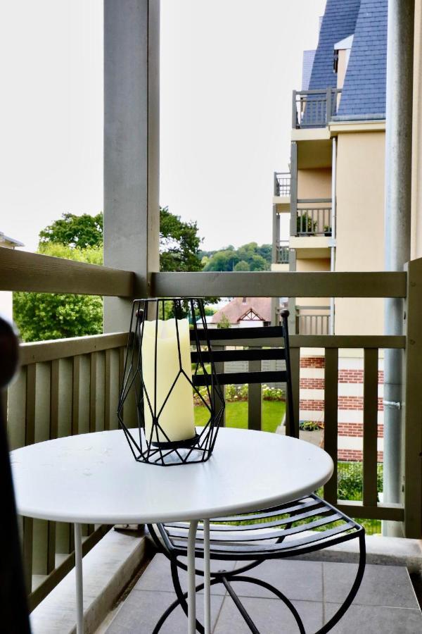 Appartement Des Arts Довил Екстериор снимка